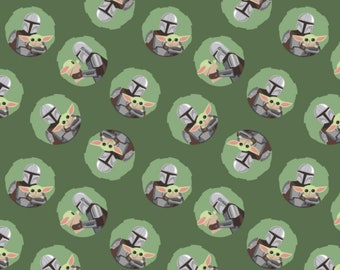 Star Wars Fabric - Mandalorian Fabric - Green Star Wars Mandalorian Baby Yoda Toss - 100% Algodón