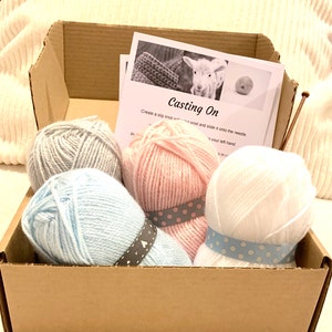 Beginners Knitting Kit, Learn to Knit, Knitting Gift Set, Craft Kit for kids, Craft kit for adults, Craft Kit,  Learn to Knit