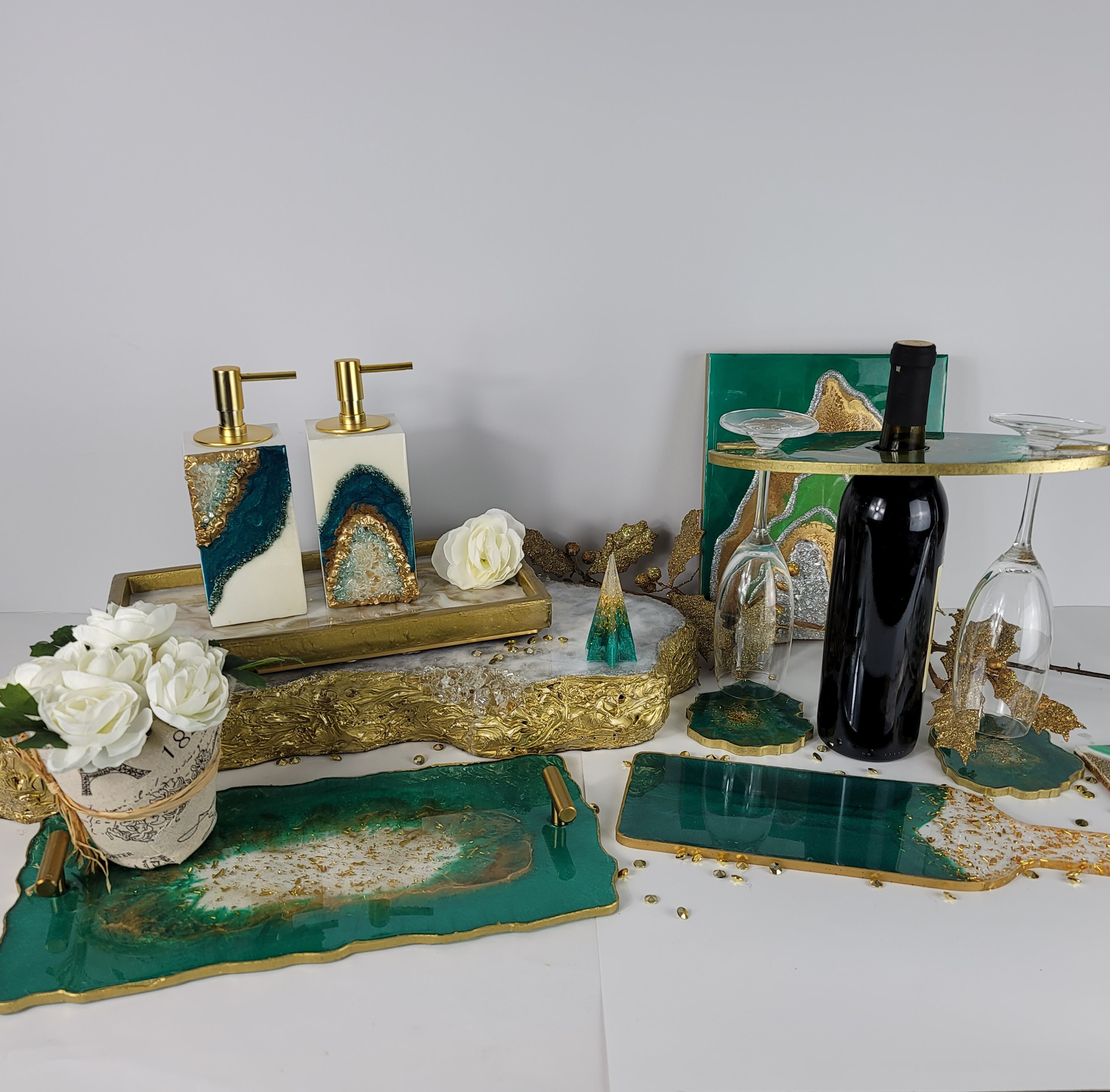 Gold 2024 home decorations