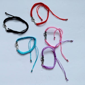 Pulsera ajustable Santa Muerte con colgante de plata