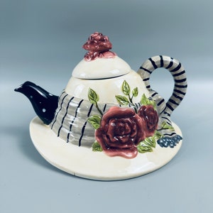 Whimsical Hat Teapot: Vintage Figural Teapot, 6-Cup Capacity