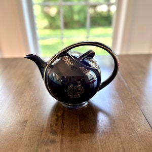 Vintage Hall Cobalt Blue Airflow Teapot