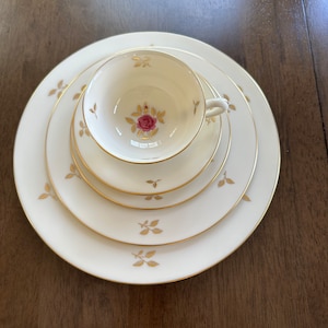 Lenox Rhodora 5 Piece Place Settings