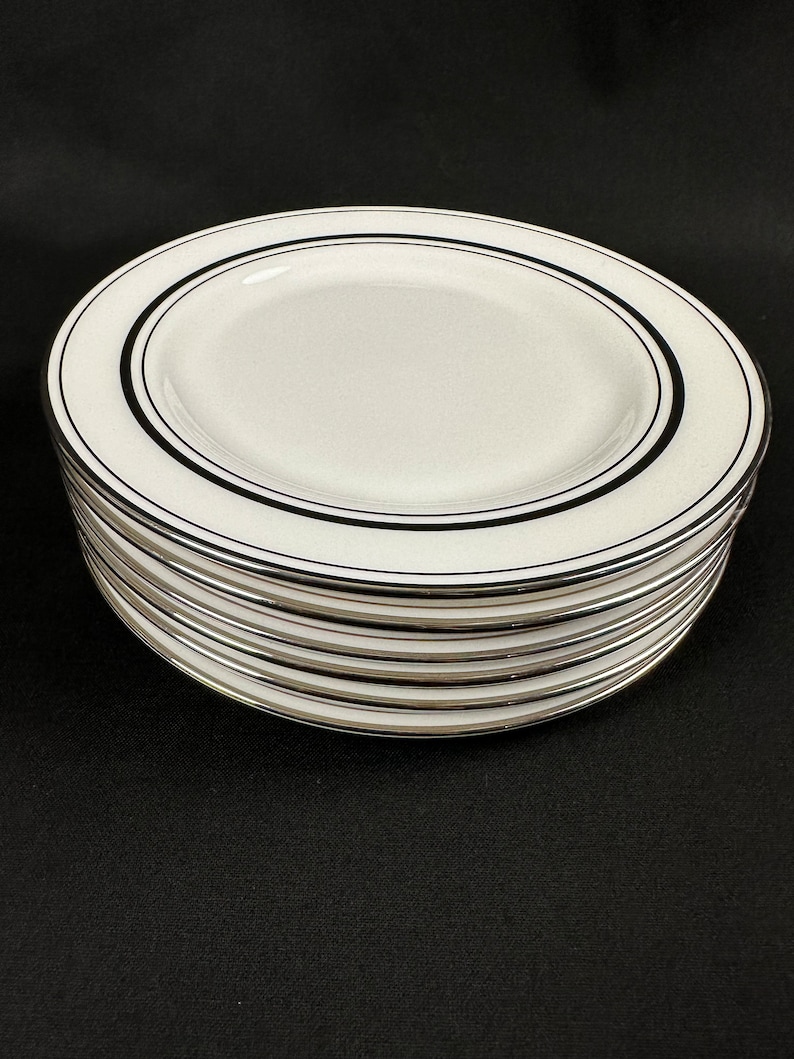 Library Lane Bread Plate - Thumbnail 4