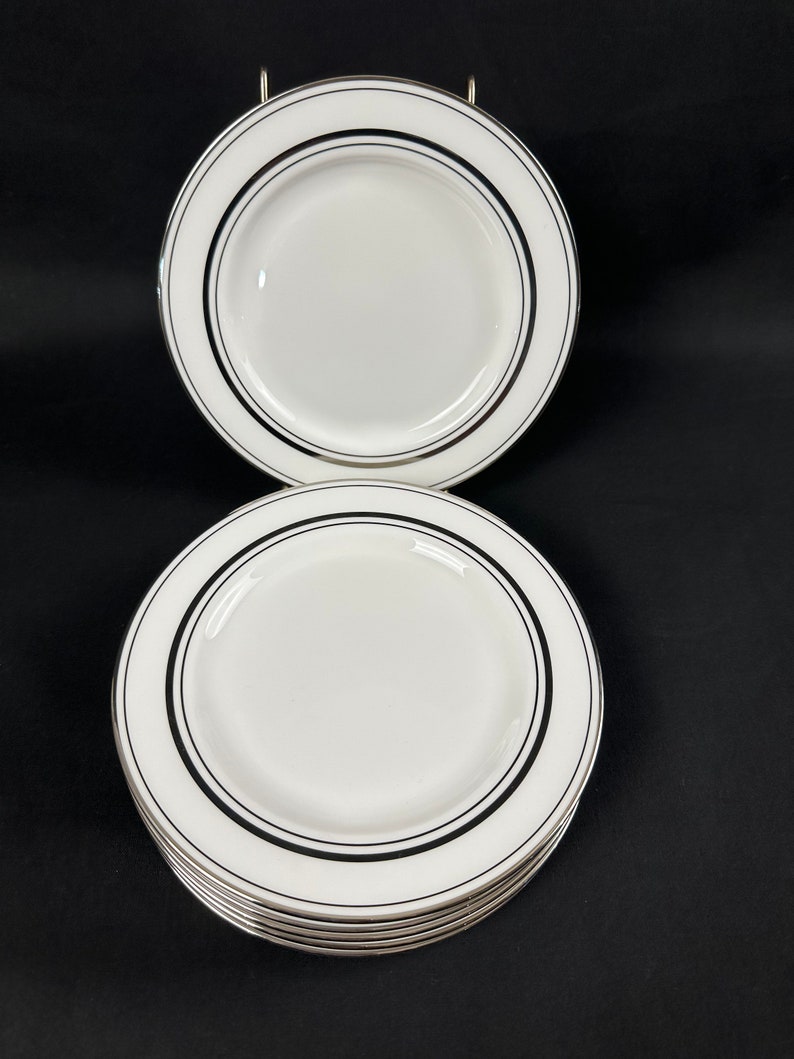 Library Lane Bread Plate - Thumbnail 2