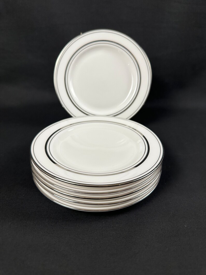 Library Lane Bread Plate - Thumbnail 5