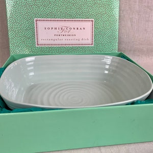 Sophie Conran Baking Pan in Celedon Green