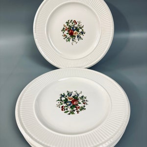 6 Wedgwood Conway Salad Plates