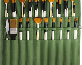 32 paint brushes from 7 series and 1 pen holder