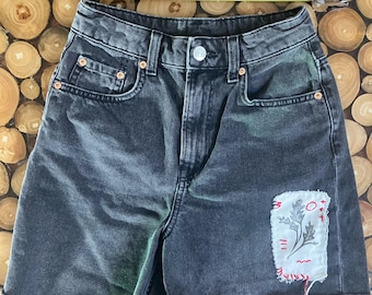 XS women’s shorts with hand printed oak branch and acorn print with red embroidery
