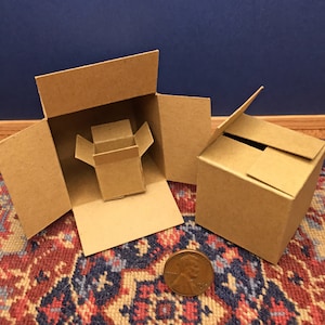 Kit de 9 cajas cuadradas de cartón para mudanzas en 3 tamaños diferentes en escala 1:12