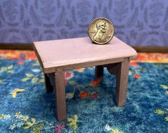 miniature vintage pink coffee table in 1:12 scale