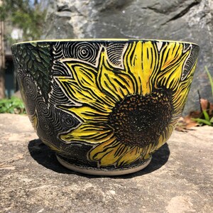 Beautiful Sunflower Sgraffito Bowl, Wheelthrown, handcarved and painted stoneware,  DGrahamPottery