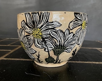 Daisy Bowl, Wheel-thrown and hand-carved Sgraffito, DGrahamPottery