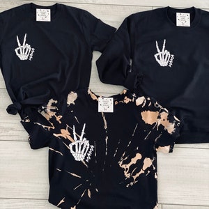 Tee-shirt squelette, maman signe de paix squelette, cadeau Halloween, tee-shirt maman Halloween, signe de paix squelette