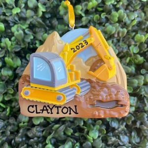 GRAAFMACHINE-ornament | Gepersonaliseerd constructieornament • Keramiek • Handgeschreven ornament • Little Boy constructie cadeau-ornament