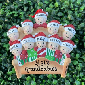 10 - BED FAMILY Ornament | Personalized Family of Ten Ornament • Ceramic Handwritten Names • Christmas Ornament • Large Family Ornament