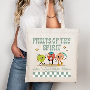 Andens frukter PNG sublimeringsdesign, utskrivbar kristen t-shirtdesign, grafik för tryck, retro DTF-design för kristna kvinnor bild 3