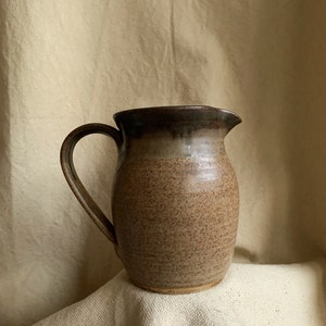 Modern farmhouse style stoneware jug | Glazed stoneware farmhouse pitcher