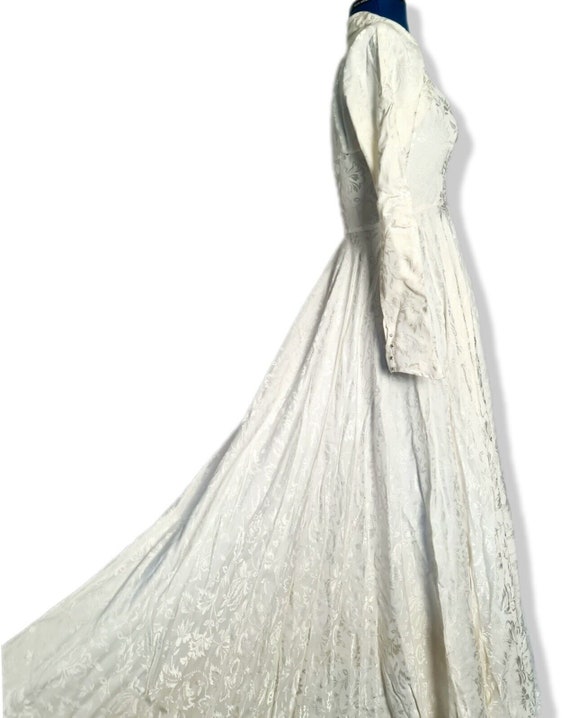 Vintage Wedding Dress 1950s Cotton Satin Ivory Cr… - image 1