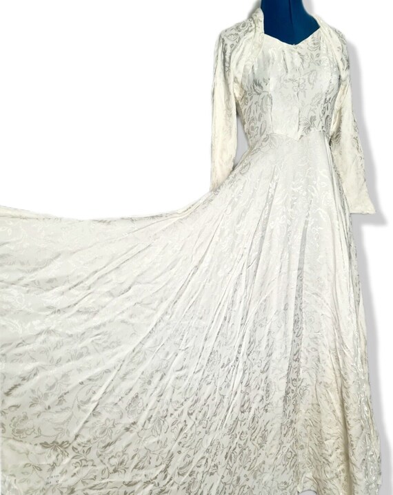 Vintage Wedding Dress 1950s Cotton Satin Ivory Cr… - image 3