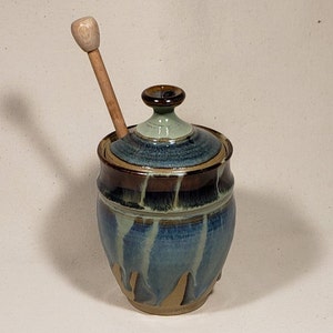 Honey Pot - Lidded Honey Pot - Honey Stick - Pottery Honey Pot - Ceramic Honey Pot - Clay Honey Pot - Medium Pot - Red - Beige - Black