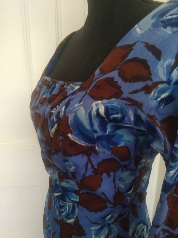 Blue roses 1950's wiggle dress