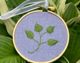 Simple leaves on linen