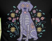 Sugar Skull Floral Dog Skeleton Golden Retriever Día de los Muertos Day of the Dead T-Shirt Dog Lovers