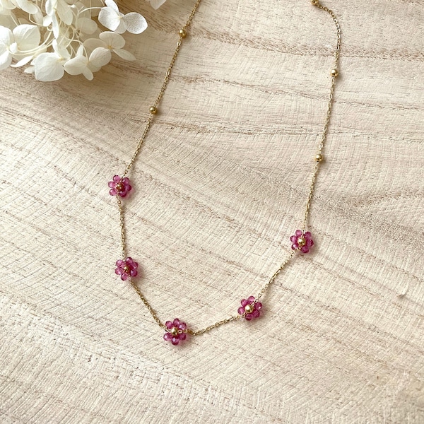 Collier CLARIS - collier doré en acier inoxydable avec petites fleurs en perles - idée cadeau femme - cadeau de Noël - collier fleurs