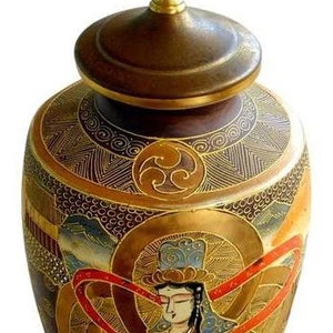 Japanese Satsuma Lamp w/Figures
