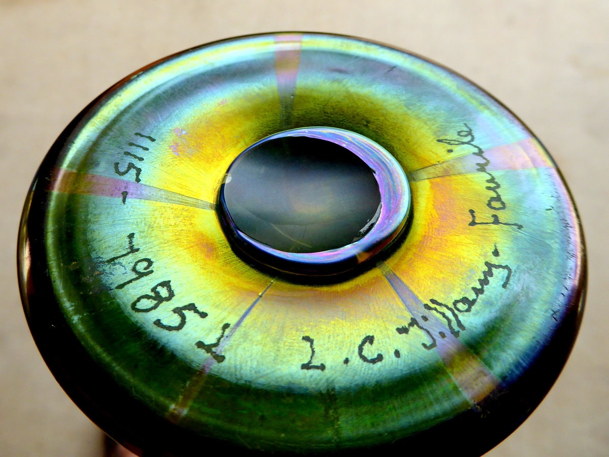 ルイス・コンフォート・ティファニーのファブリルガラス花瓶 - Etsy 日本