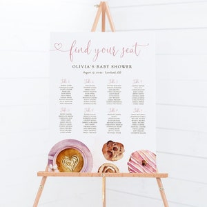 Iets zoets is het brouwen van een zitkaart voor een babyshower welkomstbordsjabloon, bewerkbare meisjesroze koffie en donut-zitplaatskaart, Corjl, SWT01