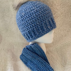 Crochet Beanie - Hat - fingerless gloves - Gift Set - Toboggan - Gift Ideas - Adult - Teen - Kid
