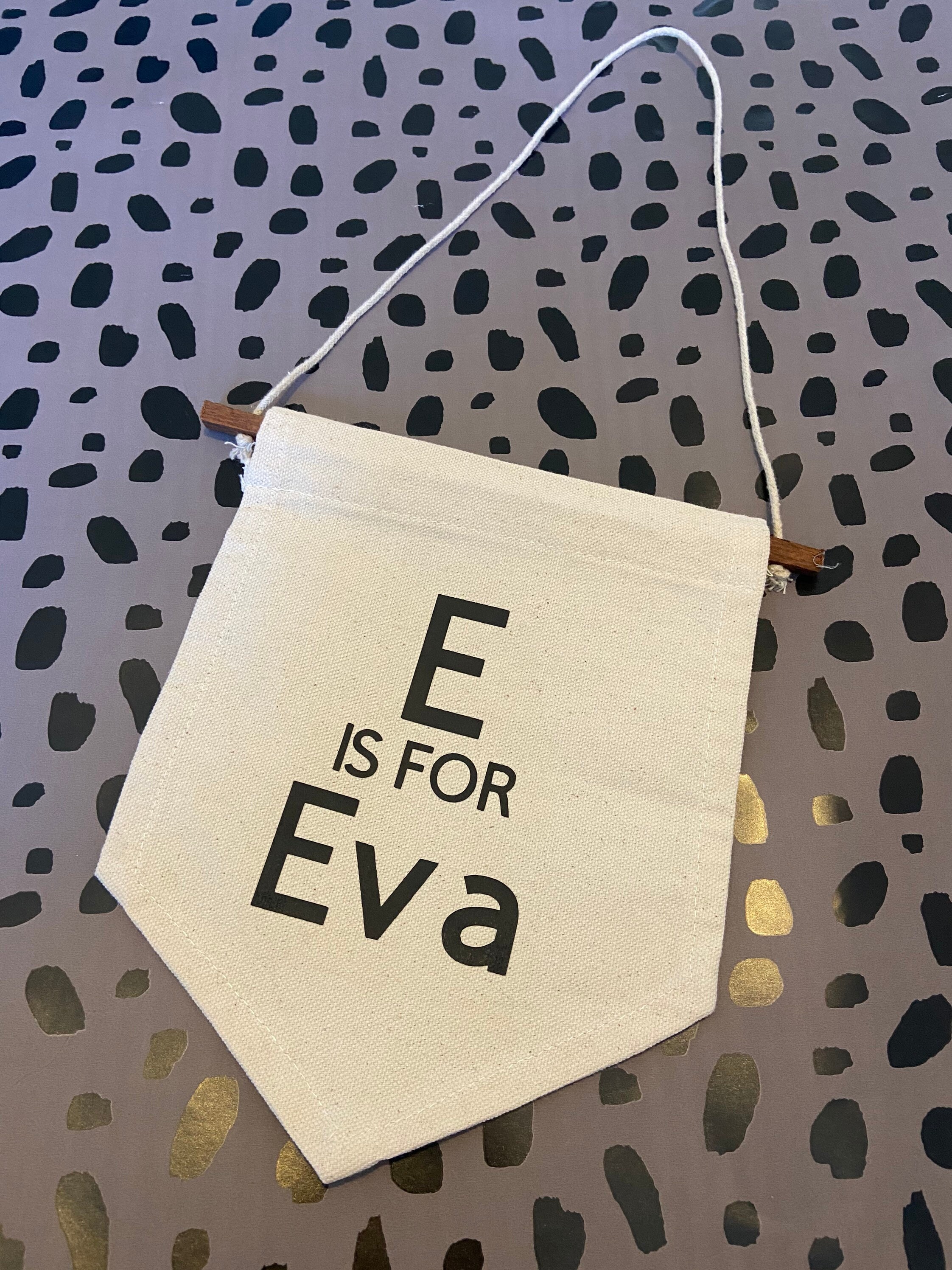 Bagetu Personalisierte Tischflagge 14x21cm - Mit Stange & Sockel Für Büro & Zuhause