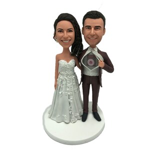 Custom  Wedding Couple Bobbleheads, Bobble Head Gifts, anniversary gifts for couples ,anniversary gifts for parents,Wedding Cake Topper