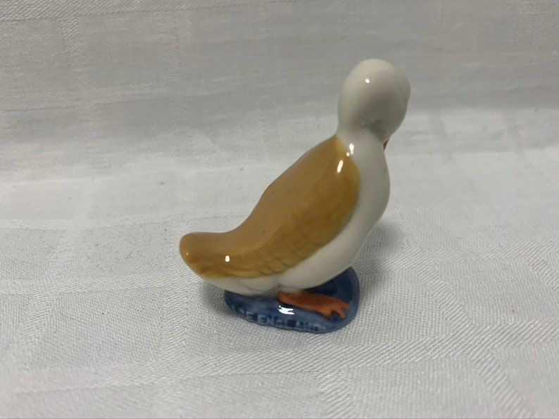 wade duck figurine
