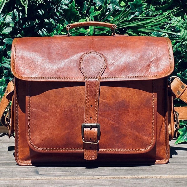 Personalised 17" Leather Laptop Satchel/Briefcase | 2x Padded Laptop Compartments | Adjustable Straps | Big 17 inch Bag