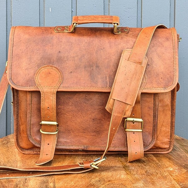 Personalised Leather Laptop Satchel/Briefcase | 2x Padded Laptop Compartments | Adjustable Straps |