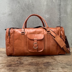 Gepersonaliseerde leren weekendtas 25'' | 100% puur leren tas | Groot voorvak | Verstelbare riem , 2 zijzakken | Reistas