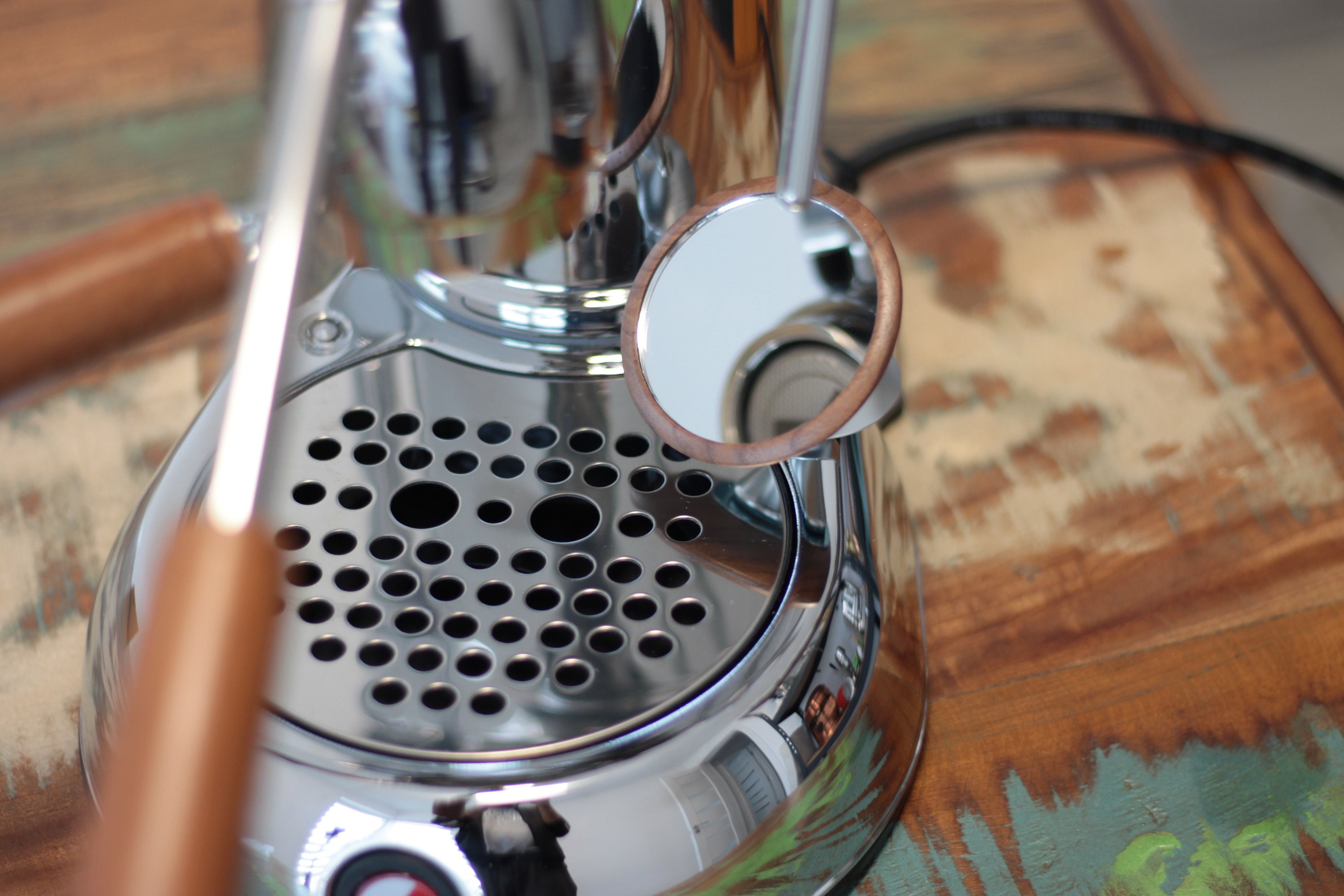 Espresso Shot Mirror with Magnetic / adhesive foot for Bottomless Portafilters (adjustable) from natural WALNUT