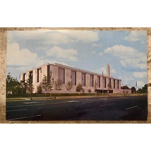 Vintage Smithsonian Institution Postcard Museum Of History & Technology 1964