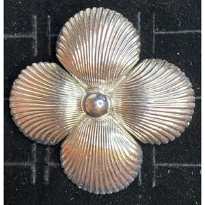 Vintage Silver-Tone Floral Brooch Pin 1.75&quot;