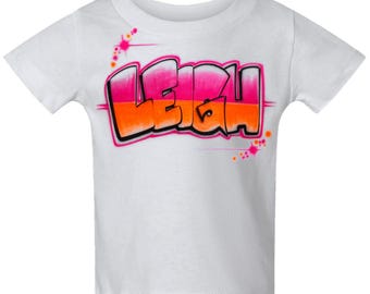 Diseño de nombre personalizado con impresión en bloque con aerógrafo