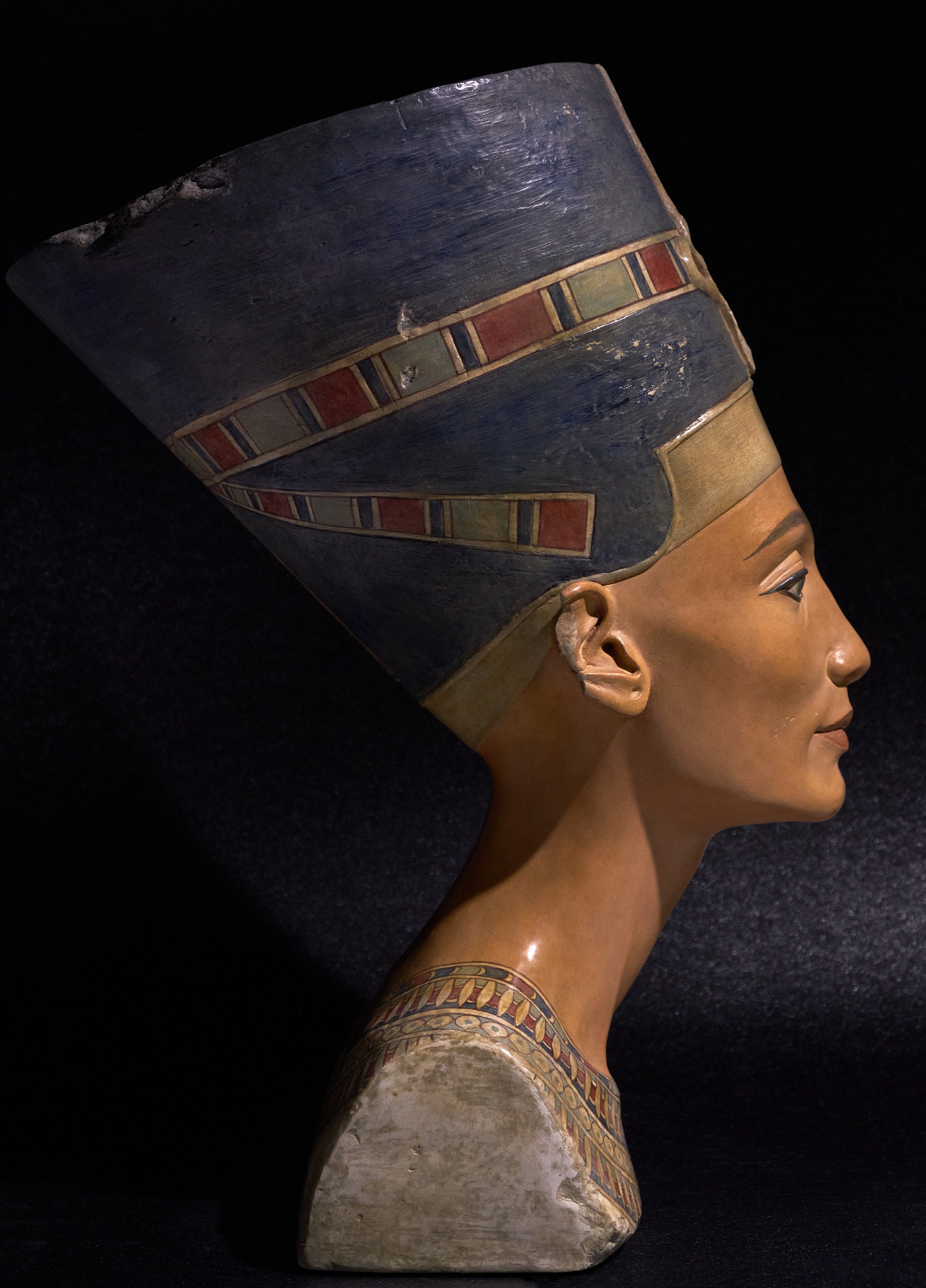 Nefertiti a Copy of the Famous Bust From the Neues Museum Etsy