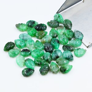2,3,4,5 Pcs Natural Emerald Carved Leaf Gemstone, Wholesale Quartz Leaf Carving Gems, 5x6 to 7x10 mm Approx, Wholesale Green Emerald Leaf