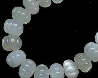 10 perline a forma di rondella in pietra di luna bianca intagliata - Perline a zucca in pietra di luna - Perline a melone intagliate a mano - Perline a melone intagliate di grado AAA