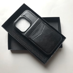 Personalisierte iPhone Handytasche aus echtem Vegan Leder für iPhone 15/ iPhone 14/ iPhone 13/ iPhone 12/ iPhone 11/ iPhone 8/ iPhone 7/ iPhone XS/ iPhone X