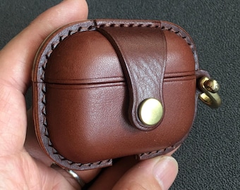 Handgefertigte Premium Rindsleder Kopfhörer Tasche für AirPods Pro 3/ Pro 2/ Pro/ AirPods 3/ 4, AirPods Case aus Leder einteilig mit Schnalle