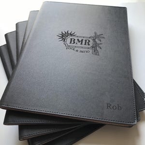 Aangepast veganistisch leren klembord magnetisch, PU-leermap met gravures, geschikt voor A4/ Legal-papier, documenthouder, relatiegeschenk